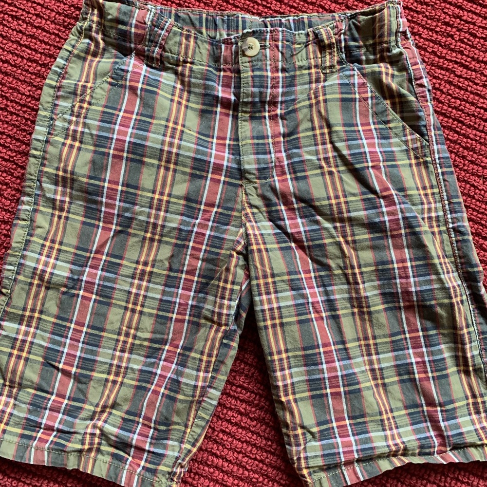 Boys Crazy 8 plaid shorts size 10